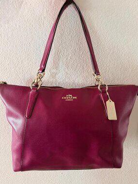 Coach Ava Chain Tote in Pebble Leather - Dark Berry / Magenta